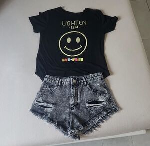 Black Tee and Gray Distressed Denim Shorts